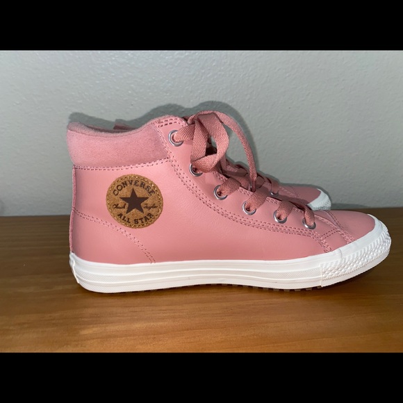 Converse - Picture 2 of 4
